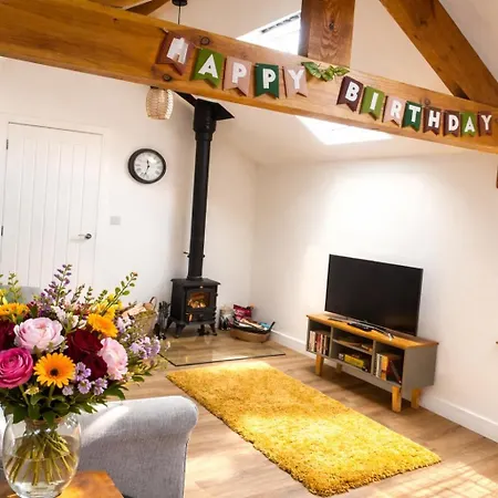 Couples Retreat - Cosy Modern ,near Carlisle, The Borders And The Nrth Pennines , Near Village Pub & In Peaceful Village Location Lejlighed