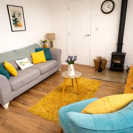 Couples Retreat - Cosy Modern ,near Carlisle, The Borders And The Nrth Pennines , Near Village Pub & In Peaceful Village Location Apartment Castle Carrock