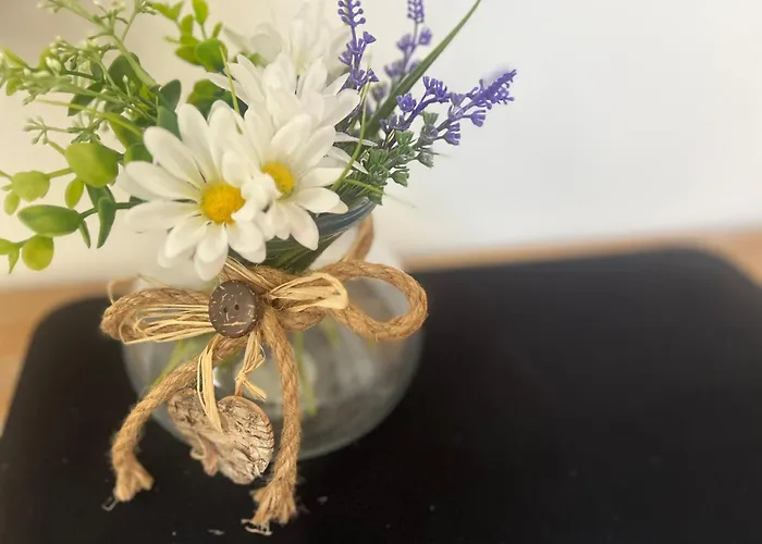 Couples Retreat Cosy Modern ,near Carlisle, The Borders And The Pennines , Near Village Pub & In Peaceful Village Location 公寓 *