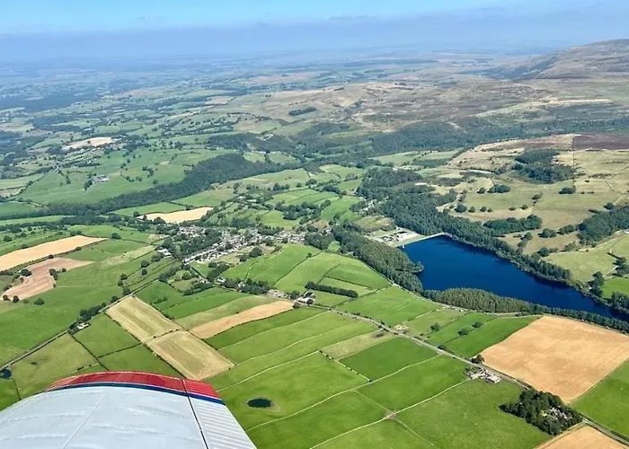 Couples Retreat Cosy Modern ,near Carlisle, The Borders And The Pennines , Near Village Pub & In Peaceful Village Location 公寓 *