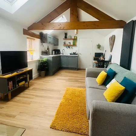 Апартаменты 200 Yr Old Barn Conversion ,near Carlisle, The Borders And The North Pennines In Peaceful Village Location *